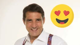El actor venezolano Rolando Padilla presume a su nueva novia