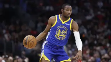 NBA: ¿Lo perderán los Warriors? Heat y Bulls buscarán intercambios por adquirir a Jonathan Kuminga NBA: ¿Lo perderán los Warriors? Heat y Bulls buscarán intercambios por adquirir a Jonathan Kuminga