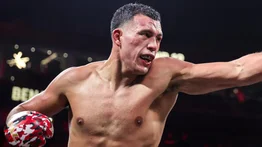 Boxeo: David Benavidez hace fuerte acusación hacia el Canelo