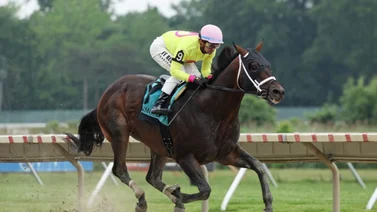 Flavien Prat a cuatro triunfos de las 2,000 con 13 montas de Stakes esta semana