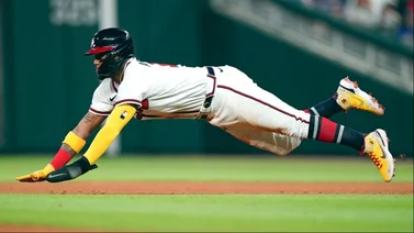 MLB: ¡200! Ronald Acuña Jr. alcanza una cifra histórica tras robar otra base (+Video)