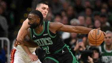 NBA: ¿Al borde de concretarse? Jaylen Brown ya tendría un pie en Miami Heat a cambio de esta estrella