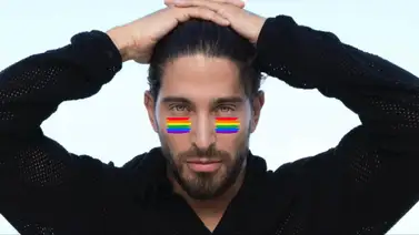 Claudio de la Torre planta beso a otro hombre ¡QUEEEEÉ! Claudio de la Torre planta beso a otro hombre ¡QUEEEEÉ!