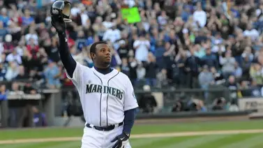 Mira la forma en la que Ken Griffey Jr. brilla en el Mundial de Clubes (+Detalles) Mira la forma en la que Ken Griffey Jr. brilla en el Mundial de Clubes (+Detalles)