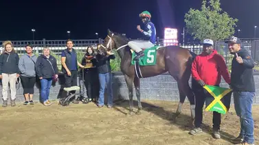 Entrenador venezolano llegó a 100 victorias tras ganar un stakes de $50.000 Entrenador venezolano llegó a 100 victorias tras ganar un stakes de $50.000