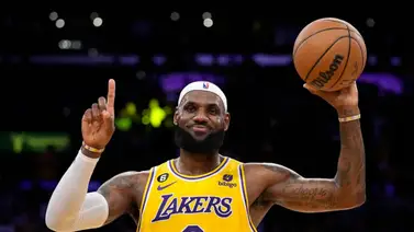 NBA: ¡Se queda! LeBron James quiere triunfar con Lakers en el 2026 (reporte) NBA: ¡Se queda! LeBron James quiere triunfar con Lakers en el 2026 (reporte)