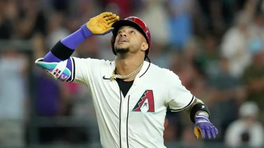 MLB: Ketel Marte hace historia con su jonrón 17 (+Video)
