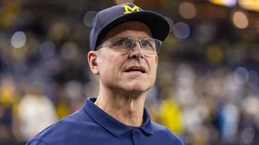 Jim Harbaugh en la mira: lo acusan de encubrir a un depredador digital en Michigan (+Detalles)