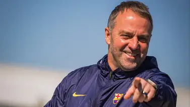 Hansi Flick condecorado con el premio que todo entrenador quiere en LaLiga Hansi Flick condecorado con el premio que todo entrenador quiere en LaLiga