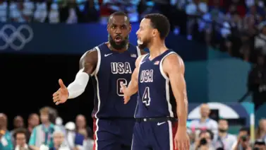 Stephen Curry lo hará todo por reclutar a LeBron James en Golden State Stephen Curry lo hará todo por reclutar a LeBron James en Golden State