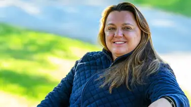 ¡Historia pura! Cherie DeVaux es la primera mujer en ganar dos coronas del hipismo de Estados Unidos ¡Historia pura! Cherie DeVaux es la primera mujer en ganar dos coronas del hipismo de Estados Unidos