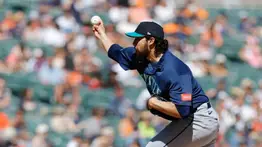 MLB: Andrés Muñoz alcanzó los 10 rescates en la temporada