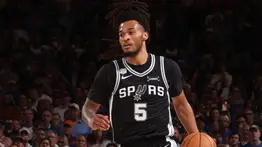 Stephon Castle rompe los cronómetros&nbsp;con postemporada de ensueño