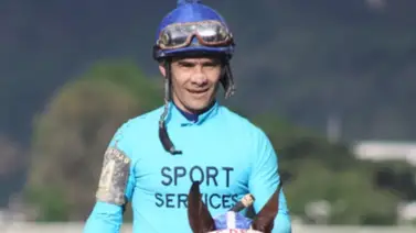 El “Ángel de la Paz” vuela alto una vez más en Parx Racing. El “Ángel de la Paz” vuela alto una vez más en Parx Racing.