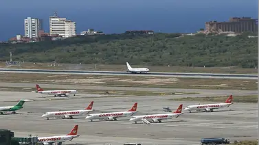 Reparación de la pista en el Aeropuerto de Maiquetía reactiva ayuda por terremoto Reparación de la pista en el Aeropuerto de Maiquetía reactiva ayuda por terremoto