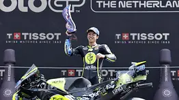 Japón vuelve a la cima 22 años después: Ai Ogura gana en la cuna de MotoGP