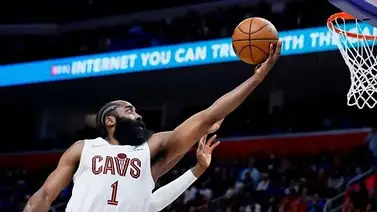 James Harden rechaza su opción salarial para negociar a largo plazo con los Cavaliers James Harden rechaza su opción salarial para negociar a largo plazo con los Cavaliers