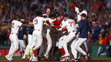 Boston barre a los Yankees por primera vez en ocho años y enciende la lucha por octubre Boston barre a los Yankees por primera vez en ocho años y enciende la lucha por octubre