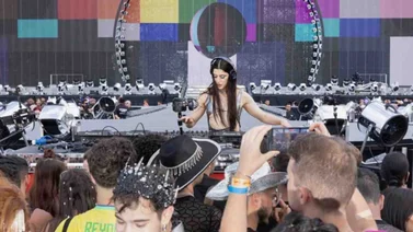 La Djane venezolana Arca puso a bailar tambor a los fanáticos de Beyoncé (+Video)