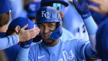 MLB: ¡La ofensiva de los Reales se pronuncia con acento venezolano! (+Videos)