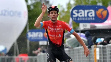 Muere el ciclista suizo Gino Mäder tras una caída en la Vuelta a Suiza