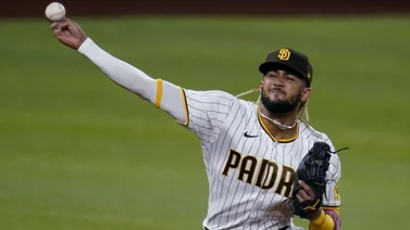 MLB: ¡Un cañón! Fernando Tatis Jr. se luce retirando a Manuel Margot en home (+Video)