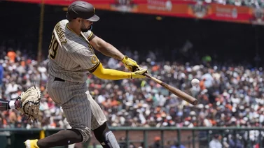 MLB: ¡Imparable! Gary Sánchez conecta otro jonrón más con los Padres de San Diego (+Video)