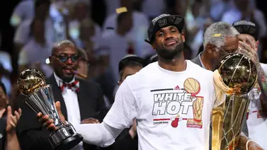 LeBron James: El "Elegido" se convirtió en "Rey" de Cleveland LeBron James: El "Elegido" se convirtió en "Rey" de Cleveland