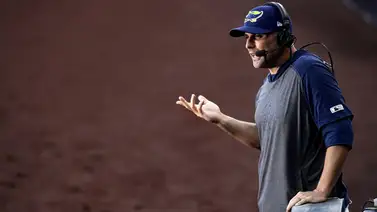 Mattingly y Cash son los Mánagers del Año Mattingly y Cash son los Mánagers del Año