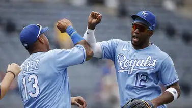 Salvador Pérez está a un swing de empatar el récord de jonrones de los Reales Salvador Pérez está a un swing de empatar el récord de jonrones de los Reales