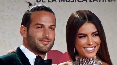 La nueva foto de Gaby Espino con su novio "rojo rojito"