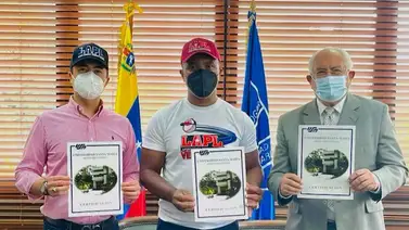 Melvin Mora abre las puertas del beisbol a los jóvenes prospectos Melvin Mora abre las puertas del beisbol a los jóvenes prospectos