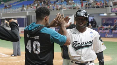 Bravos pescan Tiburones en territorio guairista