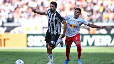 Diego Costa sale del Atlético Mineiro Diego Costa sale del Atlético Mineiro