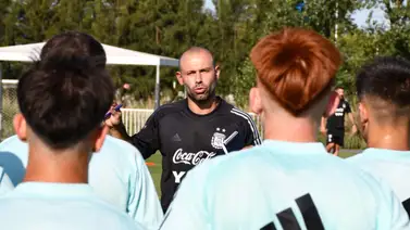 Mascherano dirige su primera práctica como técnico de la Sub20 Mascherano dirige su primera práctica como técnico de la Sub20