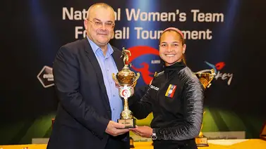 Deyna Castellanos: Ahora toca ser autocríticas Deyna Castellanos: Ahora toca ser autocríticas