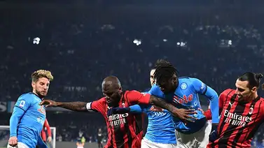 Giroud pone al Milan más líder que nunca al vencer a Napoli Giroud pone al Milan más líder que nunca al vencer a Napoli