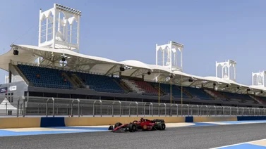 El Ferrari de Leclerc corrió el mejor tiempo en los primeros test de Baréin