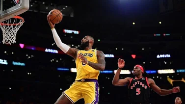 Lakers vs Raptors: Los Angeles no encuentran fondo en su caída