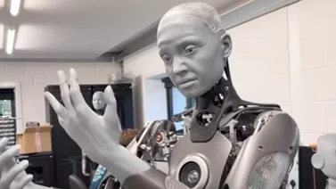 ¿Cuidado con la IA? Robot humanoide hace curiosas advertencias sobre la IA y los humanos