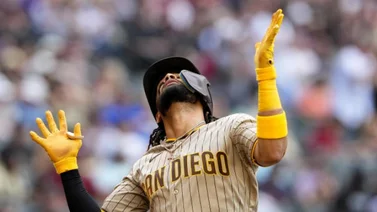 Fernando Tatis batea 2 jonrones ante los Cubs y se acerca a un récord histórico en Grandes Ligas