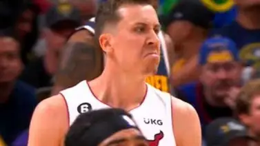 NBA: Duncan Robinson se enchufa y consigue dos puntos con esta gran definición (+Video) NBA: Duncan Robinson se enchufa y consigue dos puntos con esta gran definición (+Video)