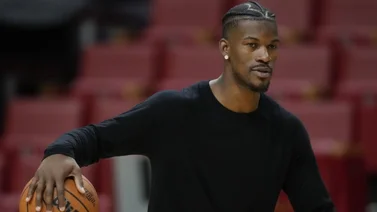 NBA: Jimmy Butler en modo relax con esta estrella del fútbol francés
