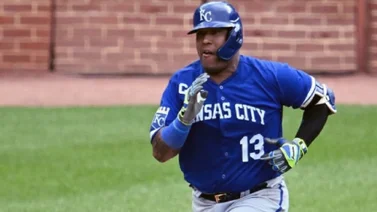 MLB: Salvador Pérez superó en hits a este histórico receptor venezolano (+Datos)