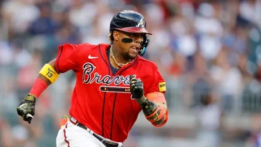 MLB: Ronald Acuña Jr. no para y conectó el estacazo 20 de la campaña (+Video)