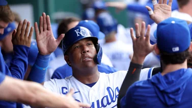MLB: Salvador Pérez anota milagrosamente contra los Dodgers (+ Video)