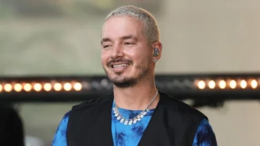 ¡J Balvin desata la euforia en Madrid con su atrevido 'accidente' en el escenario!