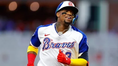 MLB: ¡Histórico! Ronald Acuña se roba su base 40 con un pequeño susto (+video)
