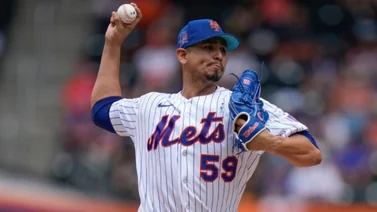 MLB: Carlos Carrasco reta a unos complicados Cascabeles de Arizona