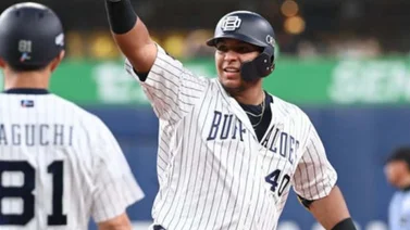 Leandro Cedeño conectó enorme Grand Slam en la Liga de Japón (+Video)
